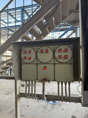 مقاومت در برابر خوردگی IP 65 380V پنل های کنترل ضد شعله الکتریکی کابینت پنل های ضد انفجار