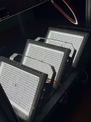چراغ های LED ضد انفجار لامپ های روشنایی 10-400 وات زاویه نوری LED 120 درجه ATEX/IECEx