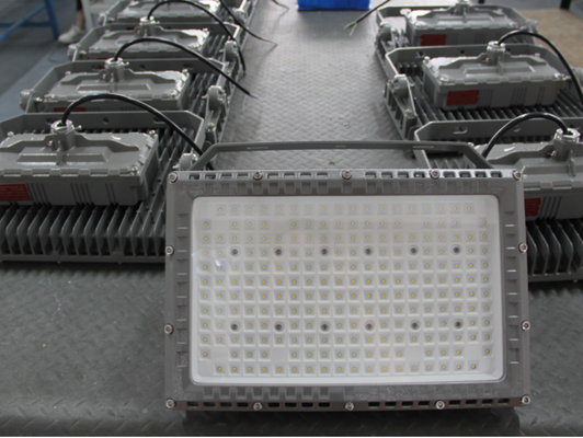 روشنایی بالا 50w 100w 150w 200w در فضای باز ضد انفجار ضد آب چراغ فلج LED با پنج سال گارانتی