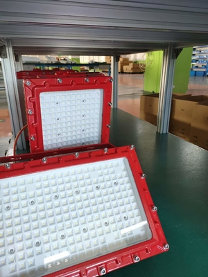 چراغ های LED ضد انفجار 140lm/W رنگ قرمز با ورودی AC/DC و رتبه IP66