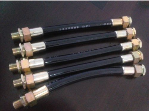 IP65 گواهینامه ضد خوردگی لوله های برقی لاستیکی با پیچ و تاب