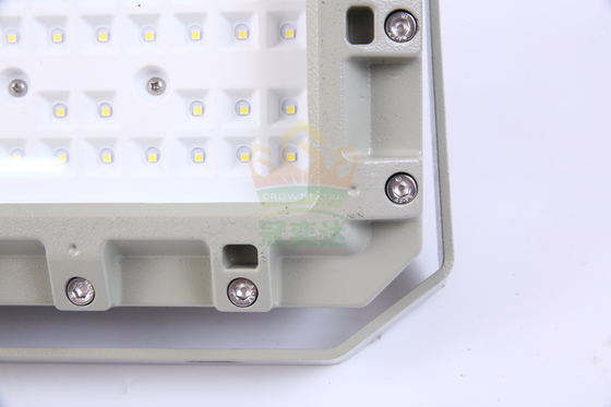 ATEX IECE شرکت نفت و گاز معدن چراغ ضد انفجار 150W 140lm / w