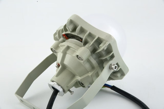 100 وات ضد انفجار نور خلیج بالا AC220V 50/60Hz IP66 با 70±2CRI طراحی جدید بهترین فروش محصولات قیمت کارگاه