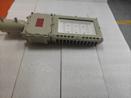 100W - 200W چراغ فلد LED ضد انفجار سقف IECEx ATEX CNEX گواهینامه