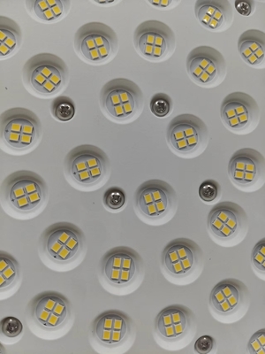 چراغ های LED آلومینیومی با براکت 50000 ساعت طول عمر