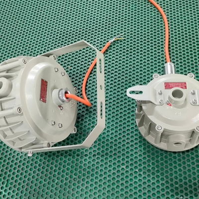 چراغ 50 وات ضد انفجار خطی LED 1000lm چراغ قابل شارژ مجدد IP65 برای محیط شدید منطقه 2