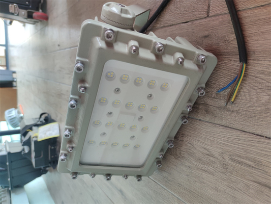 چراغ ضد انفجار 180lm/w LED نوردهی سیلاب لامپ لامپ ATEX / IECEx / RoHS