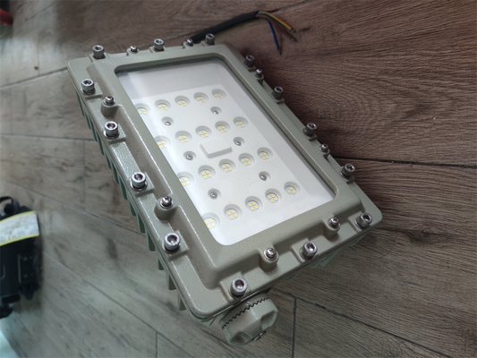 CRI 80 100W لامپ ضد انفجار LED درجه صنعتی ضد آب آلومینیوم آلیاژ نور سیلاب