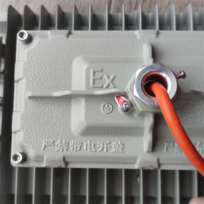 50-300 وات چراغ LED ضد انفجار برای شرایط شدید توسط MEANWELL Drive و 3000/4000/5000/5700K CCT