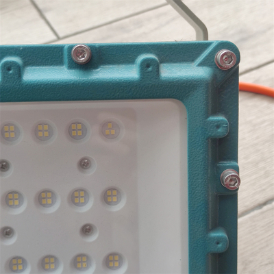 چراغ های ضد شعله ای LED با درایو MEANWELL برای محیط های خشن 170lm/watt 295V
