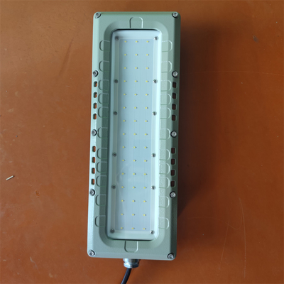 چراغ خطی LED Ex-Proof ATEX IEC RoHS IP66 WF2 درجه دریایی آلومینیوم 100lm/w 295v 80watt برای منطقه 12,21,22