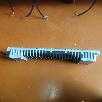 نور خطی ضد آب ATEX IEC IP66 WF2 با آلومینیوم صنعتی روشنایی دریایی LED 90-295V 100Watt