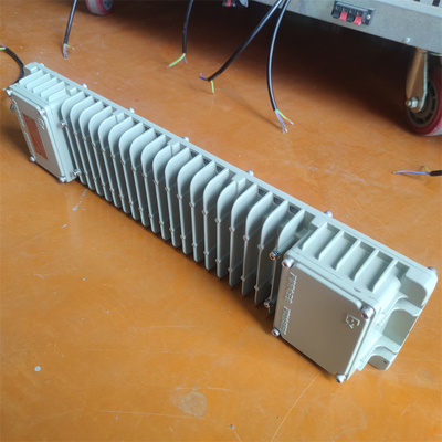 نور خطی ضد آب ATEX IEC IP66 WF2 با آلومینیوم صنعتی روشنایی دریایی LED 90-295V 100Watt
