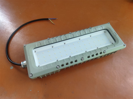 لامپ ضد انفجار LED RoHS ATEX IECEx برای محیط سخت نور صنعتی 200 وات 295 ولت