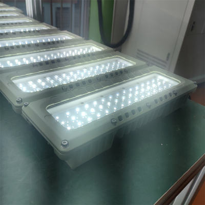 نورپردازی ضد شعله LED Ex d درجه بندی 50-90W IP66 WF2 سقف / آویزان / فلنج نصب