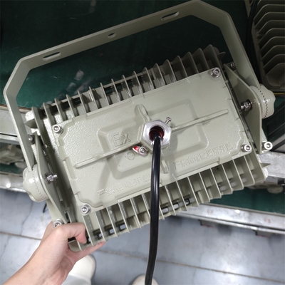 نور ضد سیلاب LED ایمنی OEM در دسترس برای محیط های خطرناک نوردهی ضد خوردگی 165lm / w