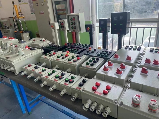 AC220 / 380V 2MM صفحه فولاد پنل های کنترل ضد انفجار برای سیستم های الکتریکی امن