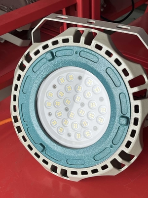 150W / 240W چراغ LED ضد انفجار   IP66 ضد آب و ضد گرد و غبار برای منطقه 1 و 2 ، کلاس I بخش 1 مکان های خطرناک