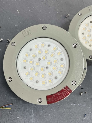 چراغ روشنایی LED ضد انفجار ATEX 150W - زاویه پرتو 120 درجه، روشنایی بالا برای مناطق خطرناک گاز