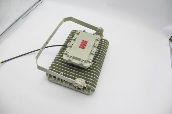 چراغ فلج ضد شعله ای LED ️ صرفه جویی در انرژی، IP66 برای کارخانه های شیمیایی و سیستم عامل های دریایی