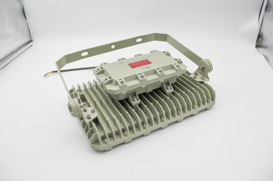 چراغ فلج ضد شعله ای LED ️ صرفه جویی در انرژی، IP66 برای کارخانه های شیمیایی و سیستم عامل های دریایی