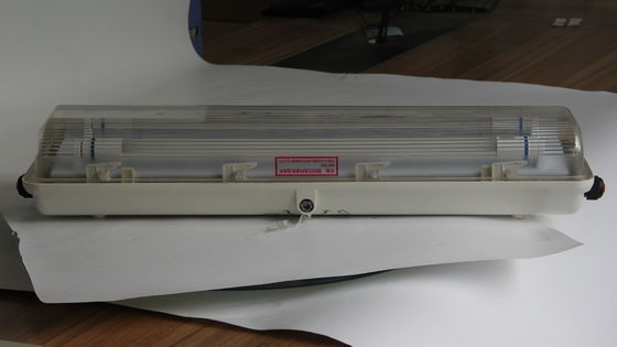 برای مناطق خطرناک کارخانه های شیمیایی نفت و گاز معدن تاسیسات دریایی ضد انفجار نور خطی LED نور صنعتی درجه IP66 نورپردازی طراحی کارآمد انرژی کاهش می دهد دوامدار 0.6/1.2m ATEX / IECEx / CNEX
