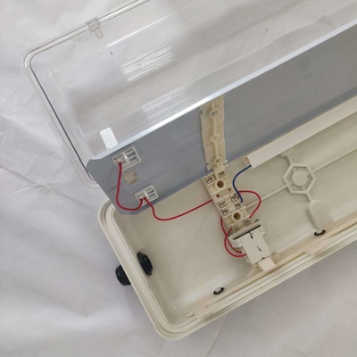 دوام ATEX/IECEx/CNEX نور خطی ضد انفجار LED درجه صنعتی IP66 روشنایی برای مناطق خطرناک کارخانه های شیمیایی نفت و گاز معدن تاسیسات دریایی طراحی کارآمد انرژی کاهش می دهد