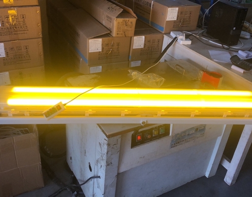 دوام ATEX/IECEx/CNEX نور خطی ضد انفجار LED درجه صنعتی IP66 روشنایی برای مناطق خطرناک کارخانه های شیمیایی نفت و گاز معدن تاسیسات دریایی طراحی کارآمد انرژی کاهش می دهد