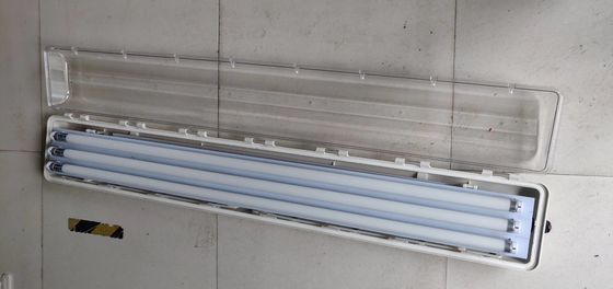 چراغ خطی LED ضد انفجار 0.6 متر/1.2 متر ATEX/IECEx/CNEX با درجه صنعتی IP66 برای مناطق خطرناک، کارخانه‌های نفت و گاز، مواد شیمیایی، معادن، تأسیسات دریایی، طراحی کم مصرف انرژی کاهش می‌دهد.