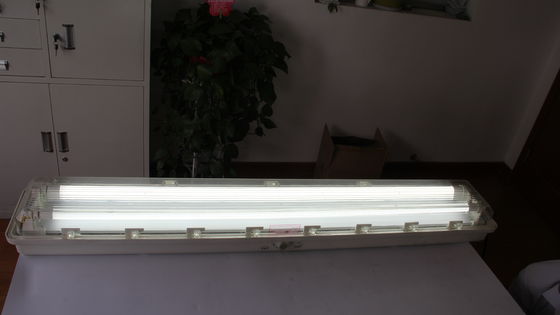 چراغ LED خطی ضد انفجار ATEX/IECEx/CNEX - روشنایی درجه صنعتی برای مکان های خطرناک، کم مصرف، IP66، گزینه های سفارشی توان و دمای رنگ
