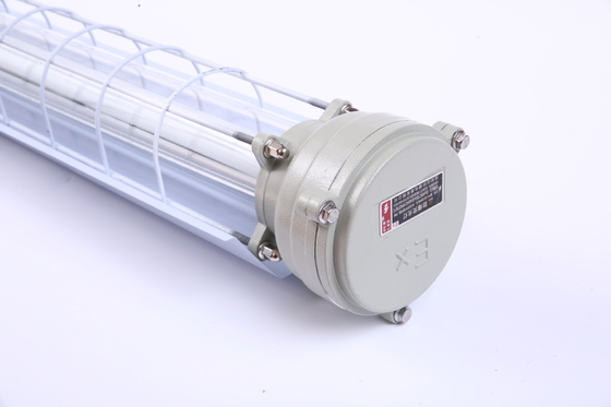 چراغ خطی LED ضد انفجار ATEX با دوام 100lm/w IP66 برای محیط های مرطوب Zone 21 و 22 مقاوم در برابر خوردگی