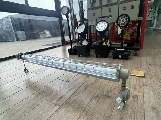 نور فلوروسنت ضد انفجار دریایی   2ft / 4ft (0.6m / 1.2m) T8 لوله LED نور ضد شعله برای مناطق خطرناک
