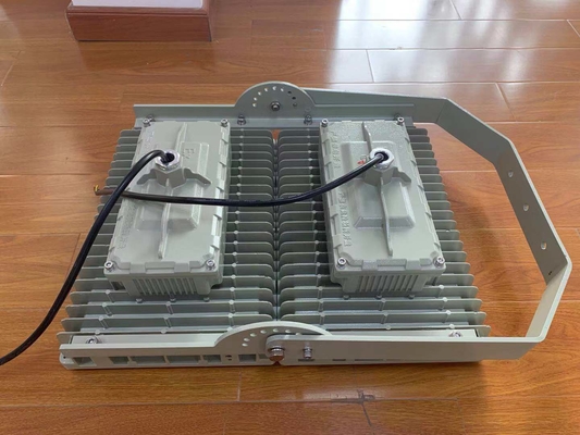 ATEX چراغ LED ضد شعله 250W ♪ IECEx گواهینامه نوردهی ضد انفجار برای مناطق خطرناک 1 و 2