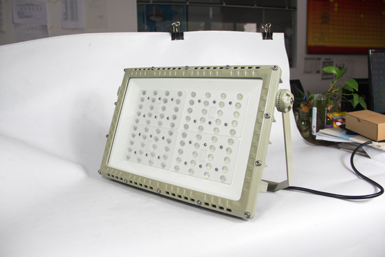 ATEX چراغ LED ضد شعله 250W ♪ IECEx گواهینامه نوردهی ضد انفجار برای مناطق خطرناک 1 و 2