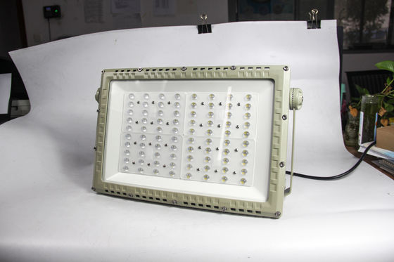 ۵۰۰۰۰ ساعت طول عمر ATEX چراغ LED ضد انفجار ۲۵۰ وات