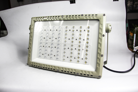 ATEX چراغ LED ضد شعله 250W ♪ IECEx گواهینامه نوردهی ضد انفجار برای مناطق خطرناک 1 و 2