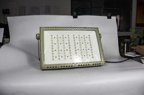 ATEX چراغ LED ضد شعله 250W ♪ IECEx گواهینامه نوردهی ضد انفجار برای مناطق خطرناک 1 و 2