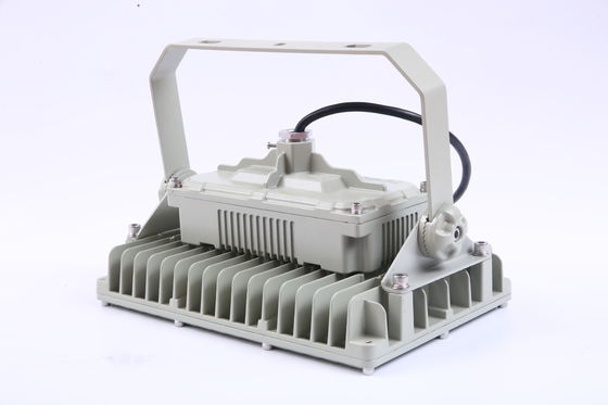 130lm / w کارایی نور فلد LED ضد انفجار برای نصب آویزان در محیط های چالش برانگیز