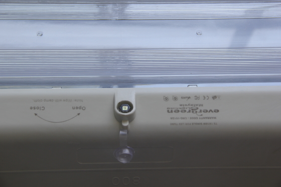 چراغ روشنایی LED ضد انفجار تایید شده ATEX/IECEx/CNEX برای مناطق خطرناک، دارای درجه حفاظت IP66، 5 سال گارانتی، توان و اندازه قابل تنظیم، چراغ خطی ضد انفجار سری BYS با دوام و دارای سه گواهینامه