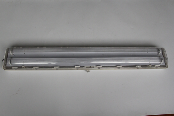 چراغ روشنایی LED ضد انفجار تایید شده ATEX/IECEx/CNEX برای مناطق خطرناک، دارای درجه حفاظت IP66، 5 سال گارانتی، توان و اندازه قابل تنظیم، چراغ خطی ضد انفجار سری BYS با دوام و دارای سه گواهینامه