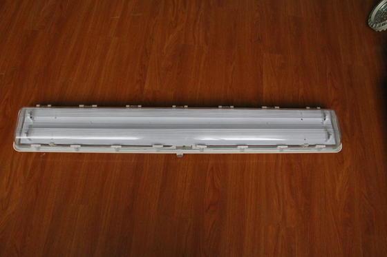 چراغ روشنایی LED ضد انفجار تایید شده ATEX/IECEx/CNEX برای مناطق خطرناک، دارای درجه حفاظت IP66، 5 سال گارانتی، توان و اندازه قابل تنظیم، چراغ خطی ضد انفجار سری BYS با دوام و دارای سه گواهینامه