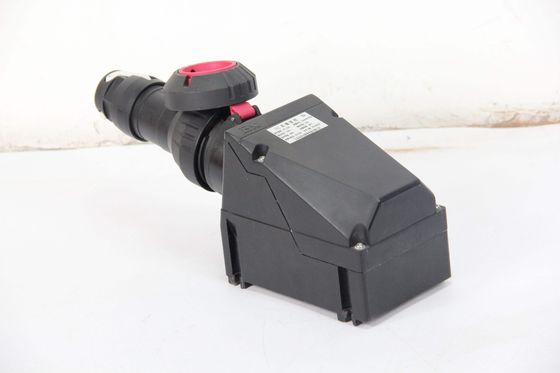 دوشاخه و پریز ضد شعله: راه حل نهایی برای محیط های کاری خطرناک