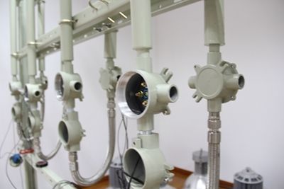 IP66 آلومینیوم ریخته شده ضد انفجار جعبه اتصال ضد آتش جعبه سیم کشی Exd IIB IIC سفارشی