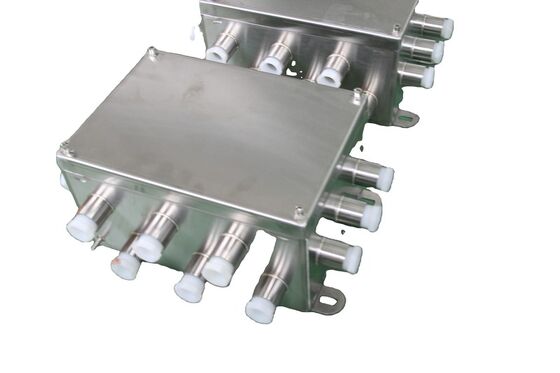 چراغ‌های سوله ای LED ضد انفجار IP66 با بهره‌وری 160lmw، نصب براکت، مناسب برای انبارها و مناطق خطرناک