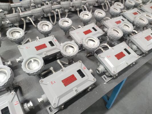 چراغ اضطراری ضد شعله 180 دقیقه ای دو نقطه ای برای مناطق خطرناک Zone 1/21 با گواهی ATEX