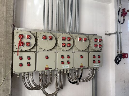 تابلوهای کنترل ضد انفجار IIB T4 ATEX، ضد شعله، ضد انفجار، محفظه آلیاژ آلومینیوم برای استفاده در نفت و گاز