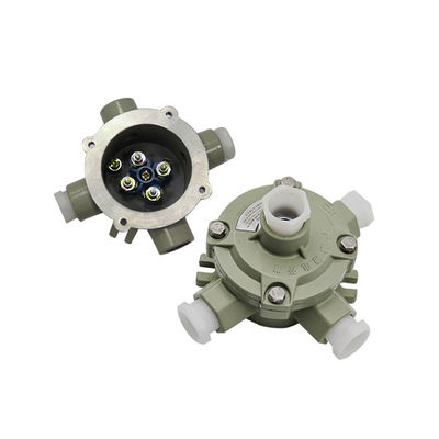 محفظه سفارشی IP66 ضد آب ATEX جعبه اتصال محفظه قدرت ضد شعله 220V / 380V جعبه اتصال آلومینیوم ریخته شده