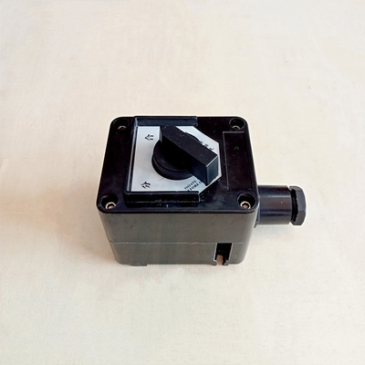 IP65 انتخاب کننده ضد شعله برای ولتاژ 220V / 380V در مورد نیازهای شما